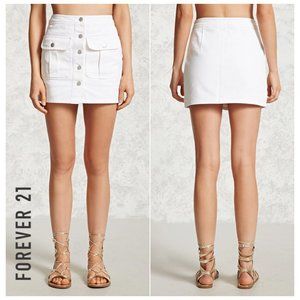 FOREVER 21 Denim Buttoned Mini Skirt w Cargo Pockets! - White, Size M